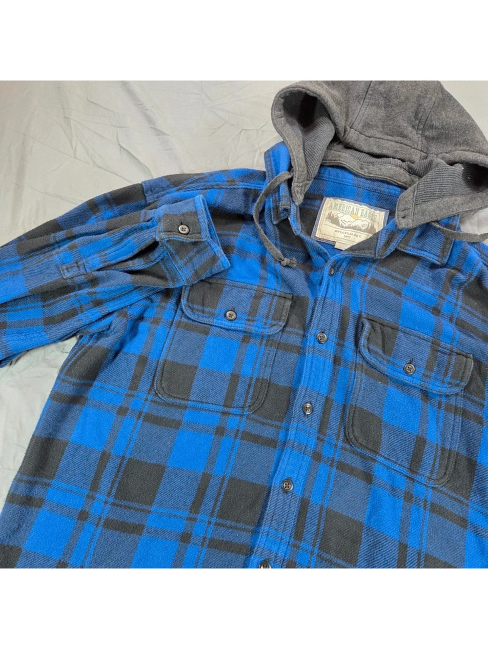 American Eagle Outfitters blue and black plaid flannel shirt jacket